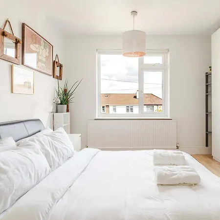 Ferienhaus Redland's Fun & Colourful Artistic House Bristol