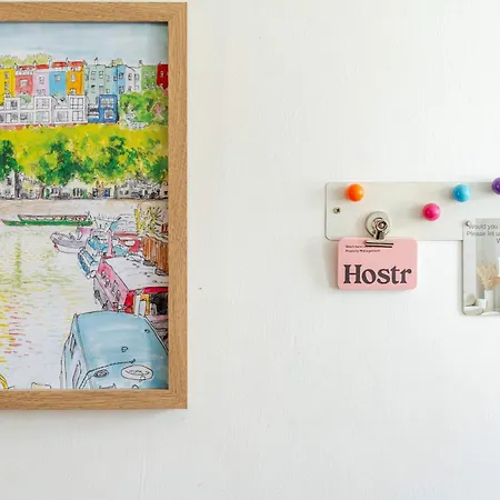 Redland's Fun & Colourful Artistic House Ferienhaus Bristol