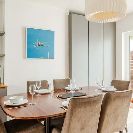 Ferienhaus Redland's Fun & Colourful Artistic House Bristol