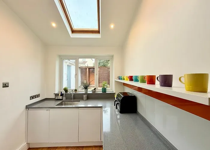 Redland's Fun & Colourful Artistic House Bristol